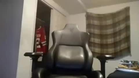 Snapshot of hereforbootyyy chatting on December 13, 2024, 6:21 am Hereforbootyyyy online show from December 13, 2024, 6:21 am