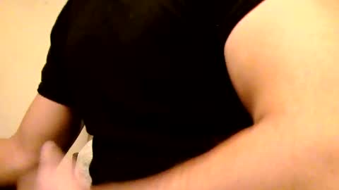 Snapshot of heretost chatting on November 22, 2025, 10:14 am mr D online show from November 22, 2025, 10:14 am