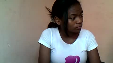 Snapshot of herisse01 chatting on June 23, 2026, 5:49 am herisse01 online show from June 23, 2026, 5:49 am