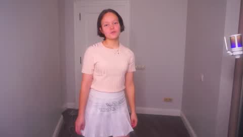 Snapshot of herminaabedi chatting on November 22, 2025, 2:16 pm Hermina online show from November 22, 2025, 2:16 pm