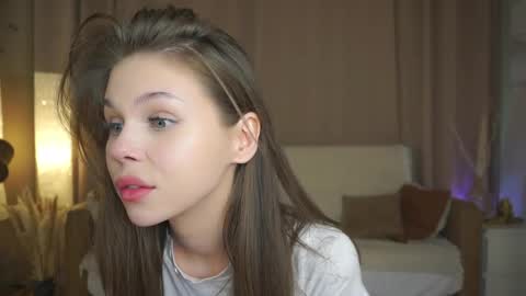 Nicole online show from May 29, 2026, 8:18 pm