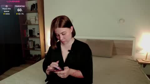 Snapshot of hermionemoon chatting on July 1, 2026, 10:28 am Goddess Hermione online show from July 1, 2026, 10:28 am