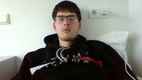 Snapshot of hernuskriel chatting on April 14, 2026, 11:16 am hernuskriel online show from April 14, 2026, 11:16 am