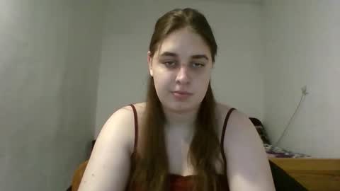 hess_luna_ online show from September 30, 2025, 10:42 am