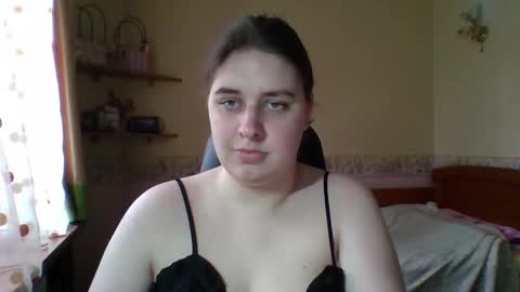 hess_luna_ online show from March 30, 2026, 9:10 am