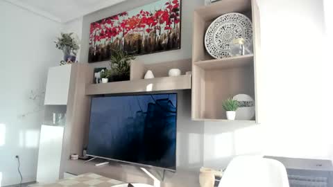 heterooli online show from February 4, 2025, 8:35 am