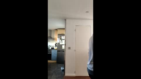 heterooli online show from April 3, 2026, 4:05 pm