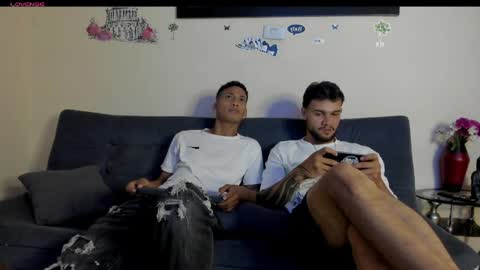 yeis online show from April 6, 2026, 9:05 pm