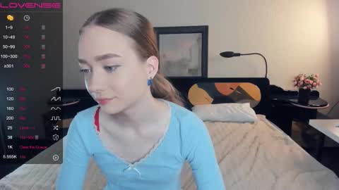 Snapshot of hettiereimel chatting on March 4, 2026, 6:58 pm Linda online show from March 4, 2026, 6:58 pm