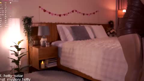 Snapshot of hetty_satar chatting on June 10, 2026, 11:46 pm Hi Im Kate My favorite tips 222 200111100 PVT open online show from June 10, 2026, 11:46 pm