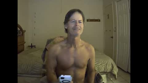 hewes1 online show from February 12, 2026, 9:04 am