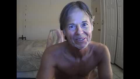 hewes1 online show from April 13, 2026, 11:43 pm