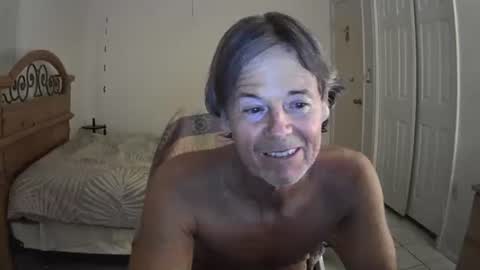 Snapshot of hewes1 chatting on April 21, 2026, 6:41 am hewes1 online show from April 21, 2026, 6:41 am
