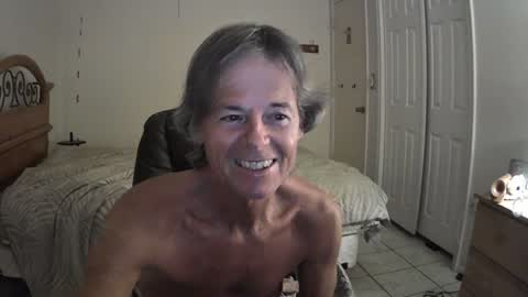 Snapshot of hewes1 chatting on June 23, 2026, 8:01 am hewes1 online show from June 23, 2026, 8:01 am