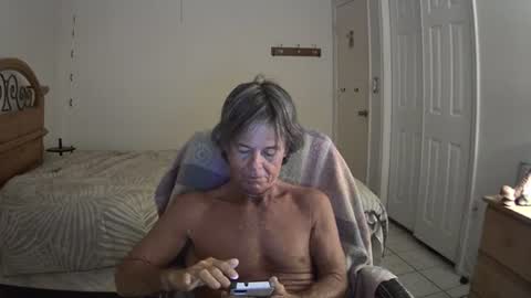 Snapshot of hewes1 chatting on July 3, 2026, 7:37 am hewes1 online show from July 3, 2026, 7:37 am