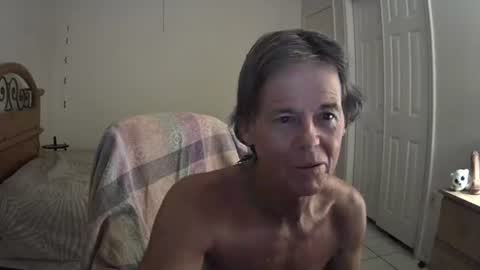 Snapshot of hewes1 chatting on July 10, 2026, 6:39 am hewes1 online show from July 10, 2026, 6:39 am