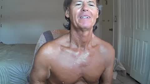 Snapshot of hewes1 chatting on July 21, 2026, 11:23 am hewes1 online show from July 21, 2026, 11:23 am