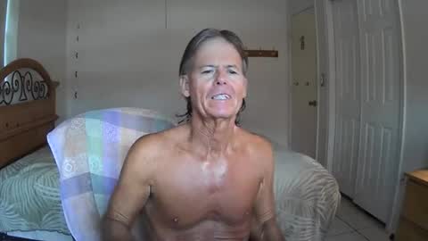 Snapshot of hewes1 chatting on July 26, 2026, 9:32 pm hewes1 online show from July 26, 2026, 9:32 pm