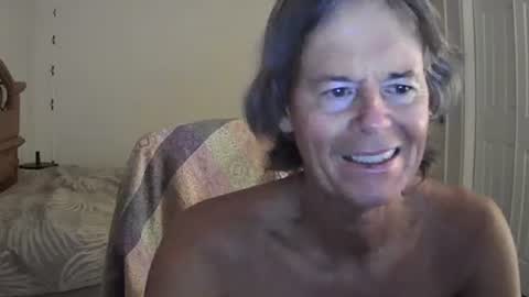 Snapshot of hewes1 chatting on August 1, 2026, 6:56 am hewes1 online show from August 1, 2026, 6:56 am