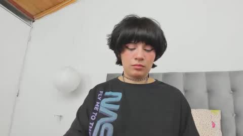 Snapshot of hey_noraly chatting on February 10, 2025, 7:47 am Noraly online show from February 10, 2025, 7:47 am