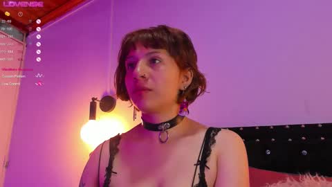 Snapshot of hey_noraly chatting on September 15, 2025, 4:12 am Noraly online show from September 15, 2025, 4:12 am
