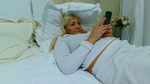 Heyheygrey online show from November 18, 2025, 8:46 pm