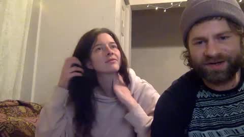 Snapshot of heytheretigers chatting on December 9, 2024, 7:06 am Lollie Bam Tesoro online show from December 9, 2024, 7:06 am