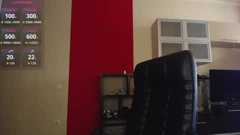 Lina online show from March 30, 2026, 9:32 am