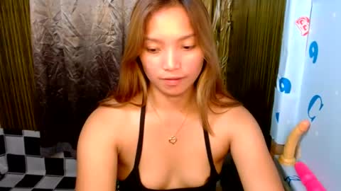 hi_there99 online show from July 14, 2026, 10:32 am