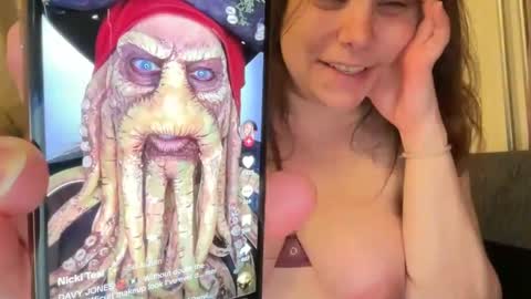 Snapshot of hichemlacoste333 chatting on October 20, 2025, 12:44 am hichemlacoste333 online show from October 20, 2025, 12:44 am