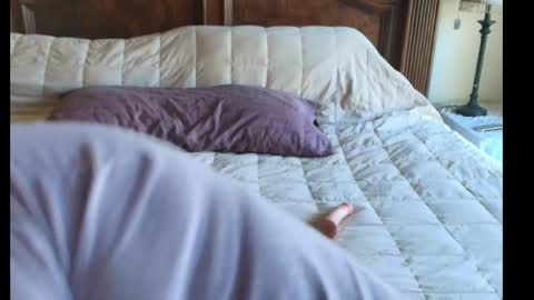 Snapshot of hidden_gold_milf chatting on May 13, 2026, 11:55 pm hidden_gold_milf online show from May 13, 2026, 11:55 pm