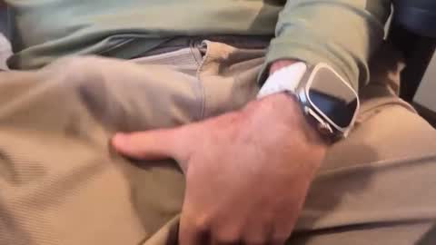 hifrommn1 online show from September 30, 2025, 3:06 pm