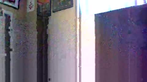 Snapshot of high_five_me chatting on October 31, 2025, 5:03 pm high_five_me online show from October 31, 2025, 5:03 pm