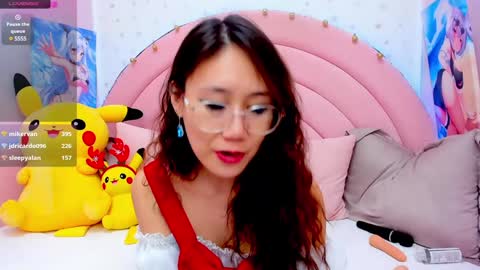 Hikori online show from January 9, 2025, 7:42 am