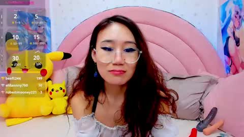 Hikori online show from February 20, 2025, 7:45 am