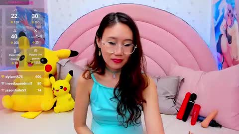 Hikori online show from March 7, 2025, 7:52 am