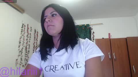 hilaril18 online show from April 11, 2026, 6:34 pm