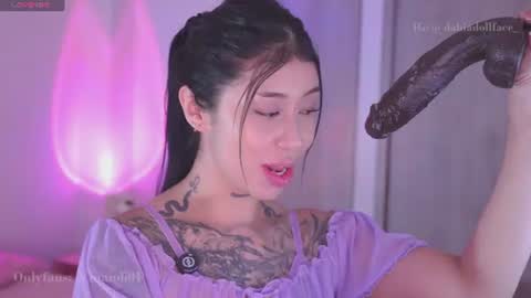 Snapshot of hilary_jones_22 chatting on July 17, 2026, 12:06 am LUNA new account FOLLOW ME online show from July 17, 2026, 12:06 am