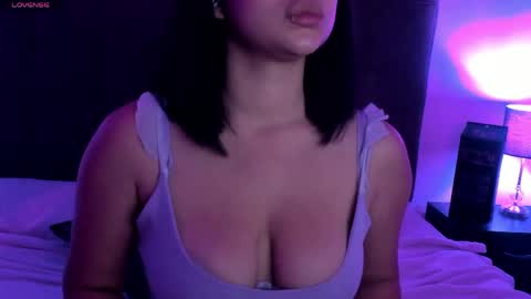 hilary_tailor online show from March 31, 2026, 10:59 am