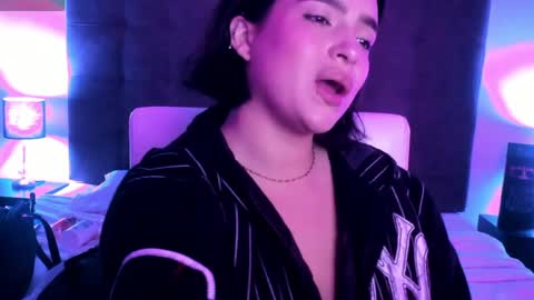 hilary_tailor online show from April 9, 2026, 11:15 am