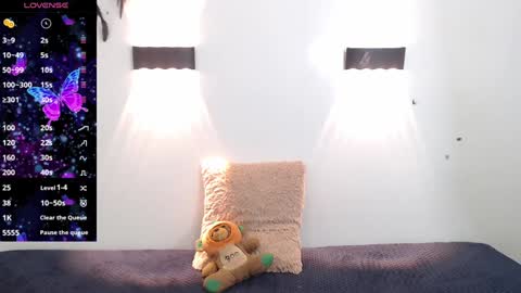 Snapshot of hilaryclowerx chatting on December 6, 2024, 7:10 am H I L A R Y online show from December 6, 2024, 7:10 am