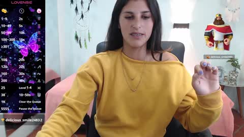 Snapshot of hilaryclowerx chatting on January 29, 2025, 6:33 am H I L A R Y online show from January 29, 2025, 6:33 am