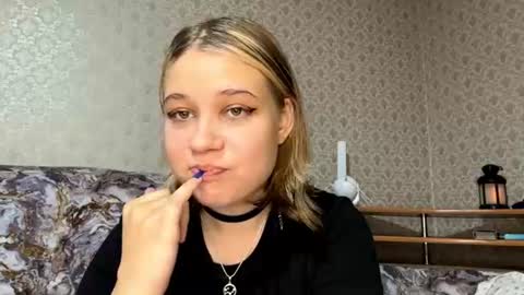 Julia online show from June 13, 2026, 1:31 pm