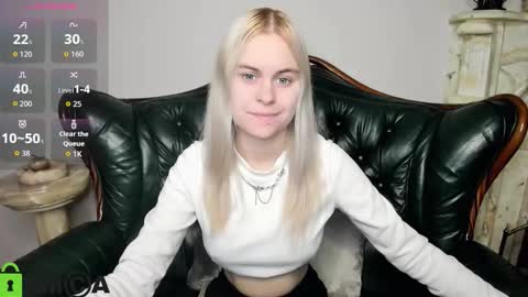 hilleva online show from December 2, 2025, 8:30 am