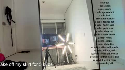 Snapshot of hillsdandarkie_44 chatting on November 12, 2025, 1:39 am hillsdandarkie_44 online show from November 12, 2025, 1:39 am