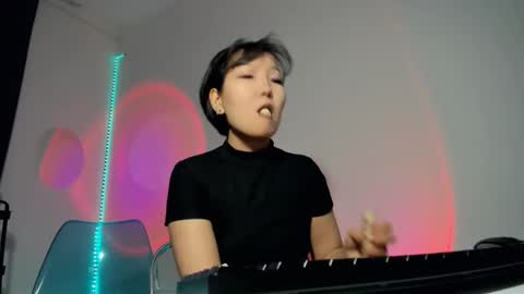 Call me Jenny online show from January 5, 2025, 3:11 am