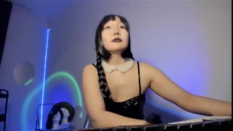 Call me Jenny online show from January 17, 2025, 4:06 am