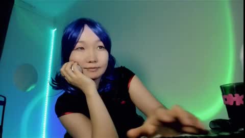 Call me Jenny online show from January 17, 2025, 7:08 am