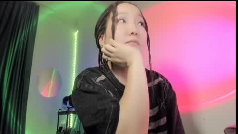 Call me Jenny online show from February 7, 2025, 6:14 am