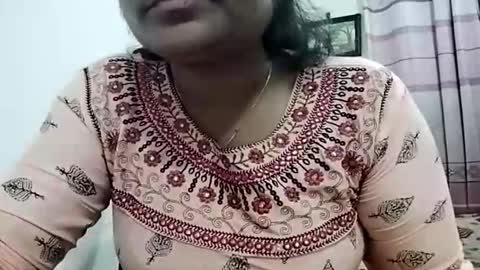 himuhimu22 online show from January 15, 2026, 11:41 pm